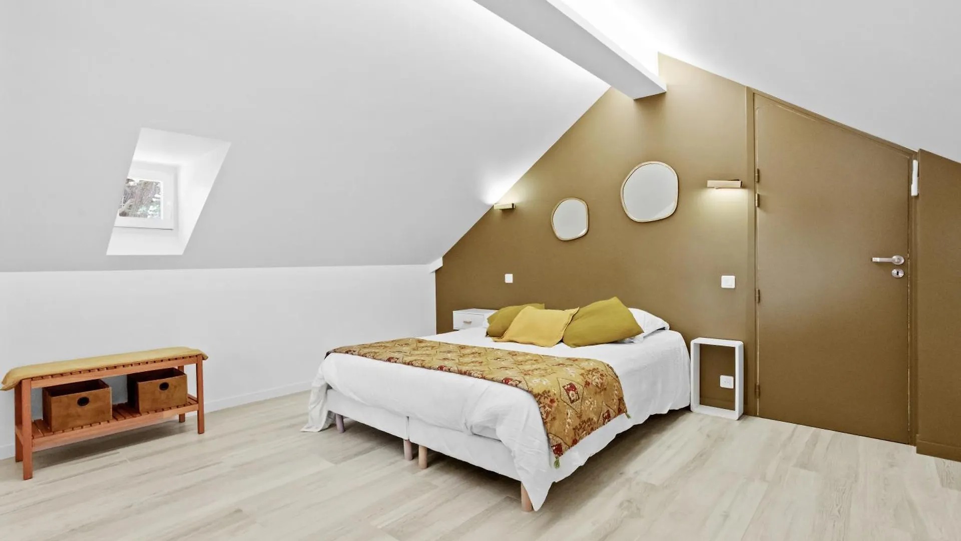 Holiday home Chalet Au Bord De L'Eau Frejus France