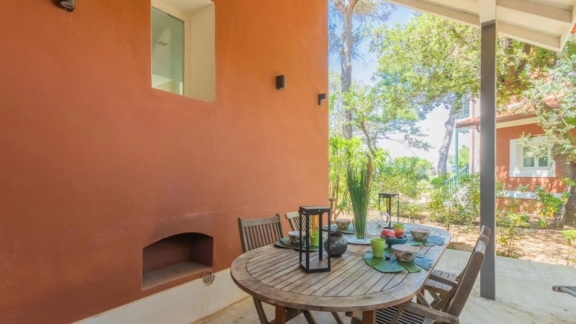 Chalet Au Bord De L'Eau Frejus France